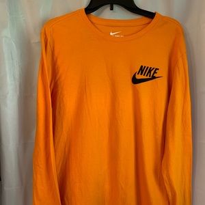 NIKE long sleeve T Shirt